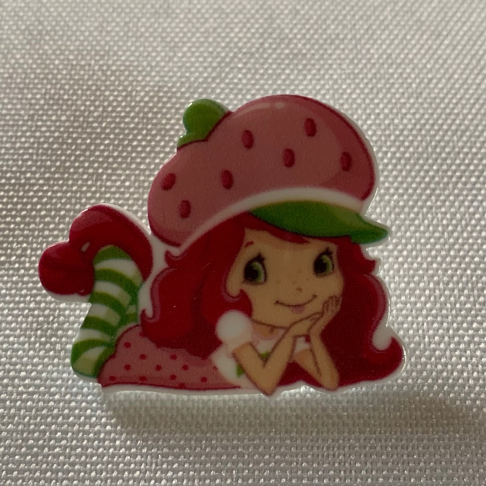 NWT. Handmade Pin Brooch!